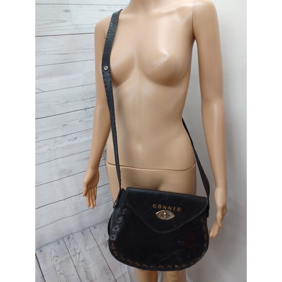 Vtg Black Leather Saddle Crossbody Handbag Foldover Connie Twist Lock Quilted - Picture 1 of 12